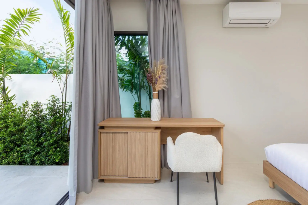 Villa Plunge Modern 2-Bedroom with Private Pool
