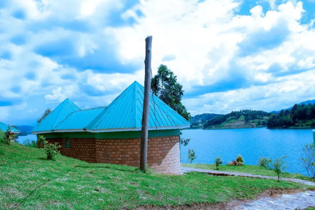 Nyamunyonyi Lake Resort