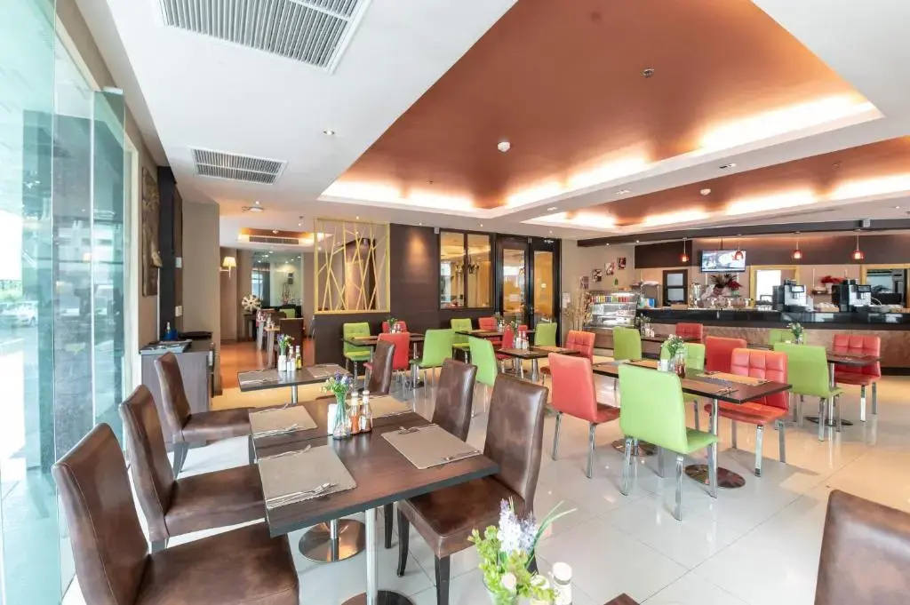 Отель Admiral Premier Bangkok