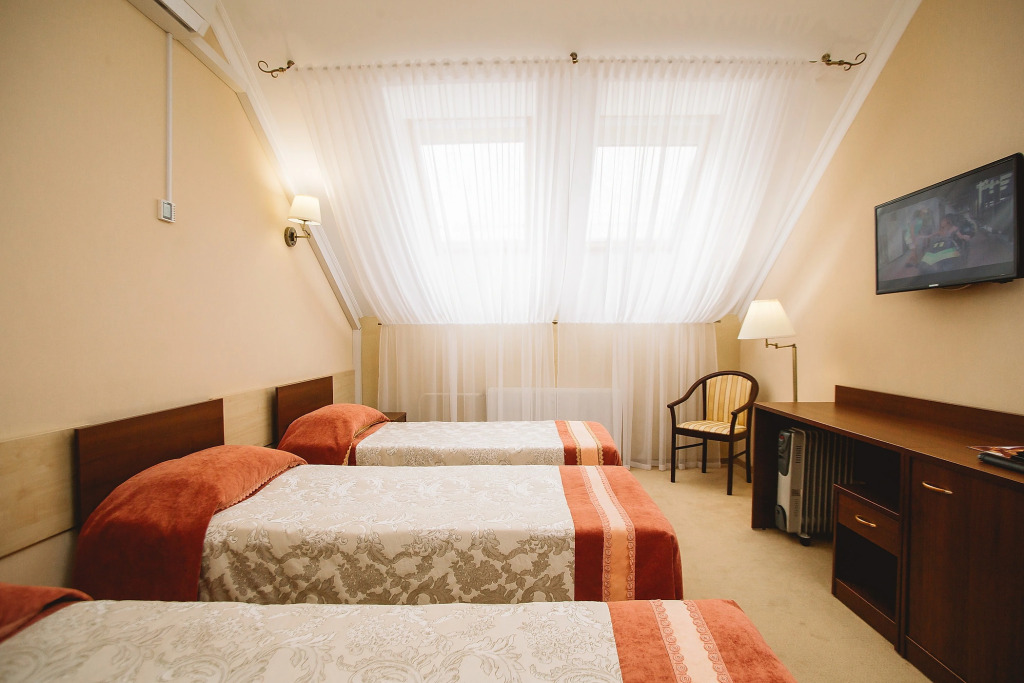 Chajkovskij Hotel