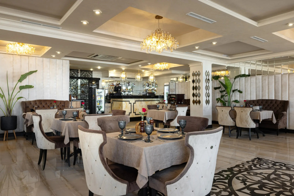 Отель Tropicana