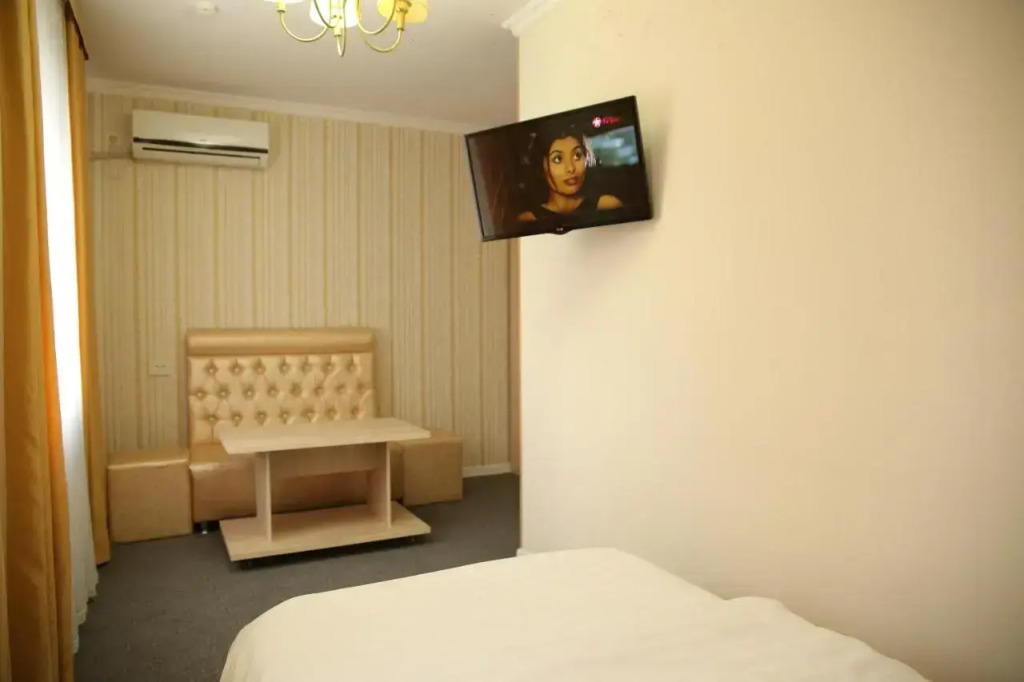 Sweet Home Hotel