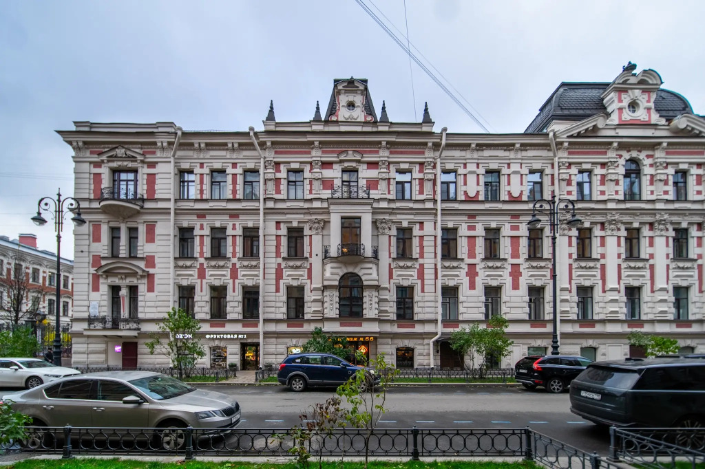Квартира Дизайнерская студия с парковкой