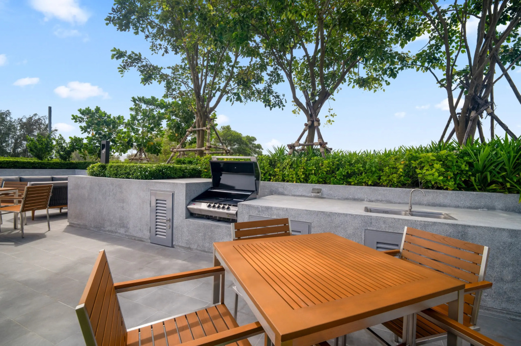 Laguna Beachside Residences Building 2 by Banyan Living