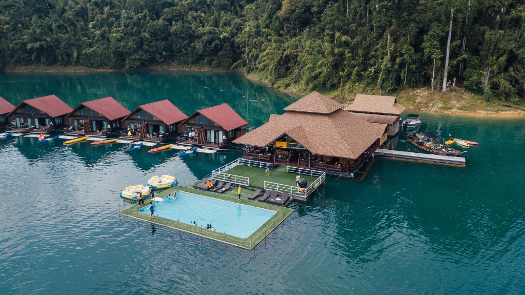500 Rai Floating Resort