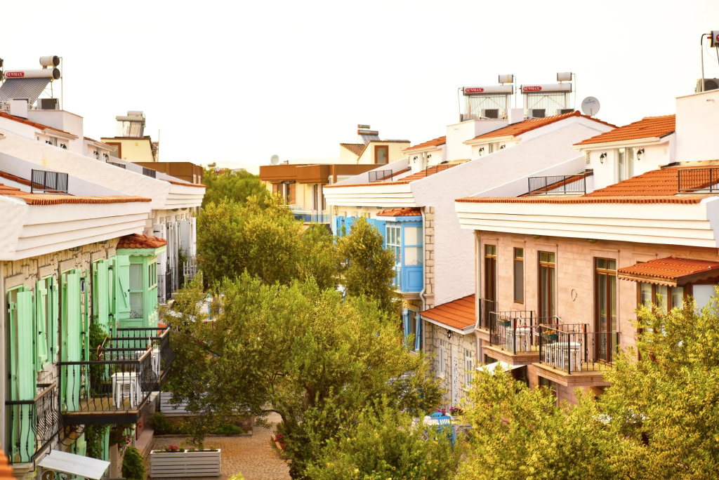 Zeytin Arası Apart Otel