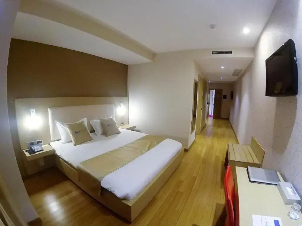 Sky 2 Hotel Tirana