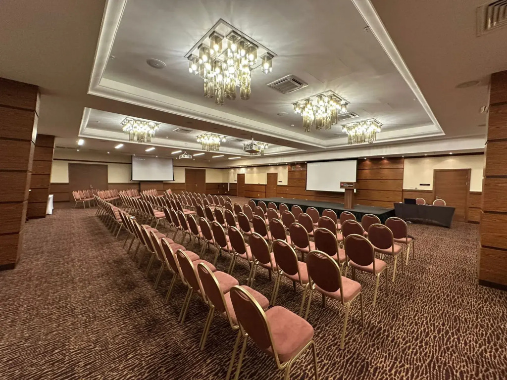 4 ★ Отель Hilton Garden Inn Красноярск