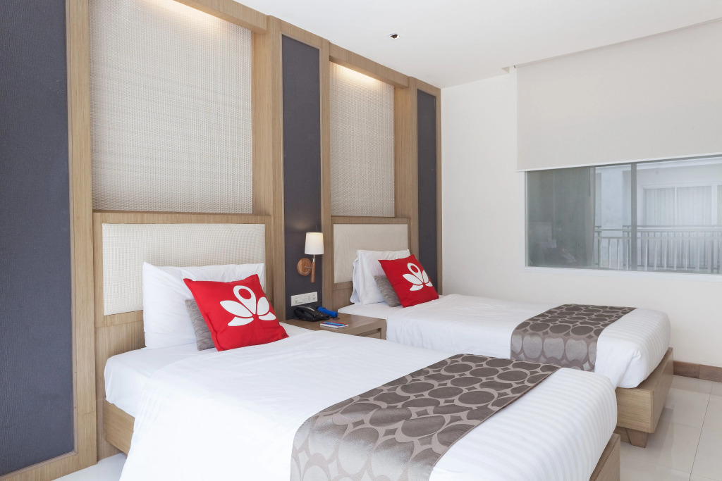 Отель ZEN Premium Marlin Plaza Patong