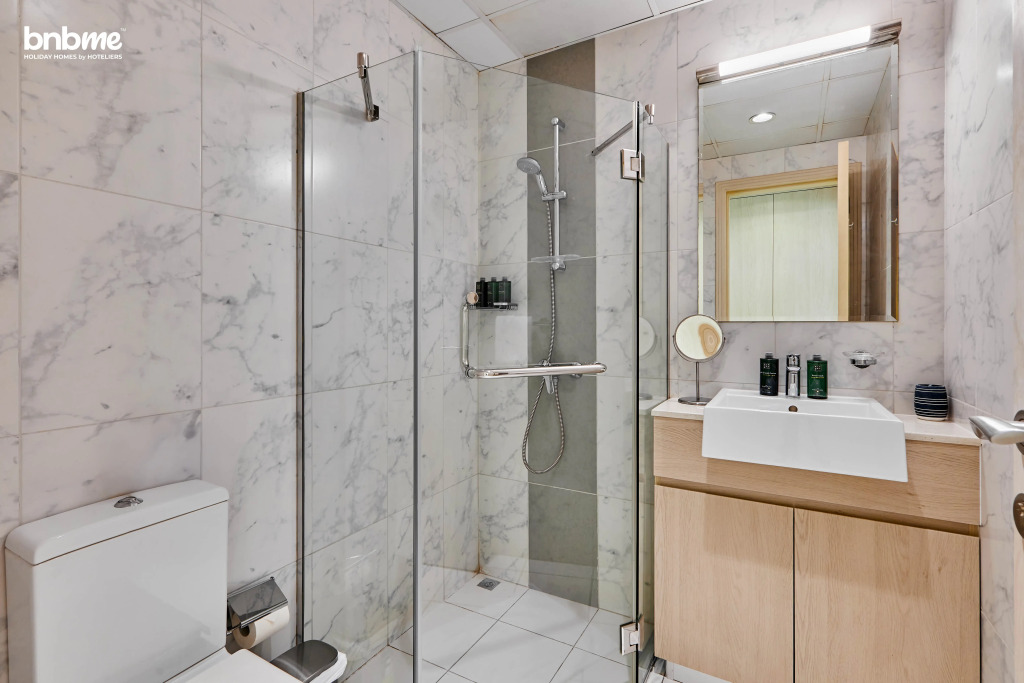 Апартаменты Bnbme Afnan 4 Midtown 1 BDR
