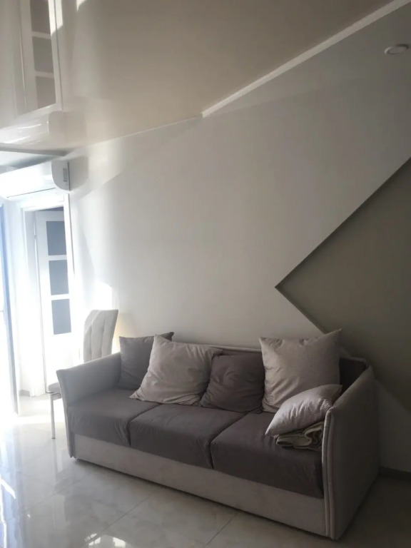 Mega Palace Apartments