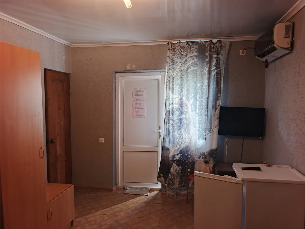 Апартаменты Трёхместная комната на море