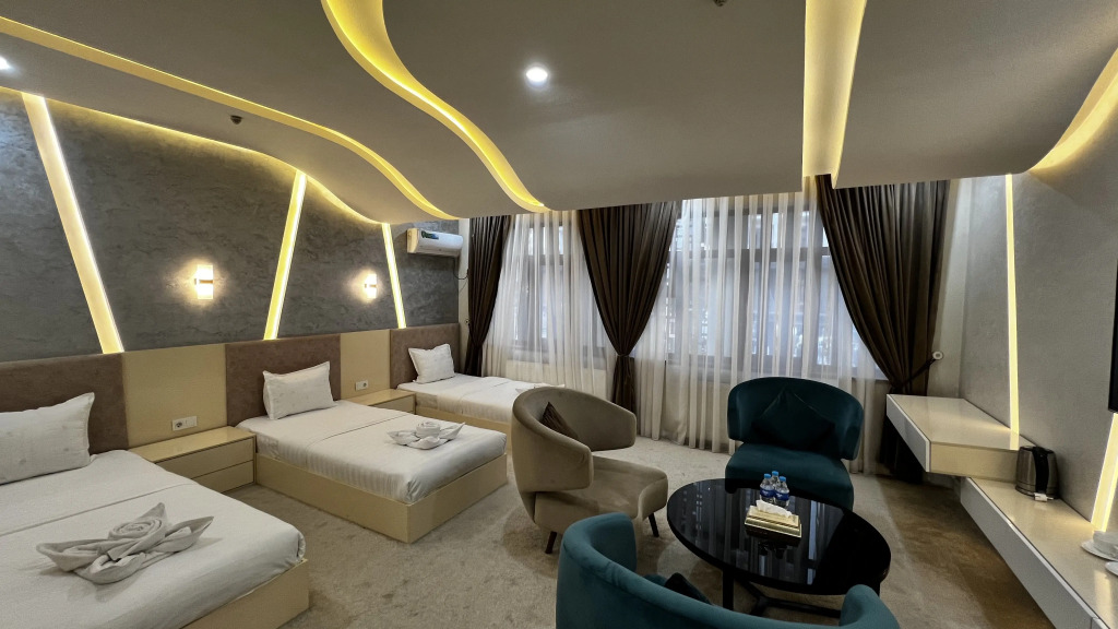 Ohu Palace Hotel
