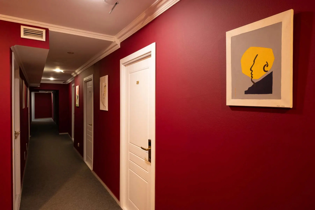 Отель IQHotel