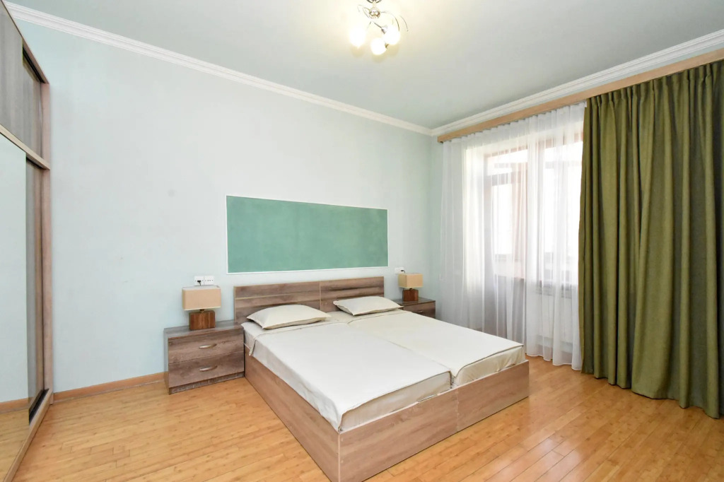 Квартира 3-к в новостройке, улица Аргишти,GL933