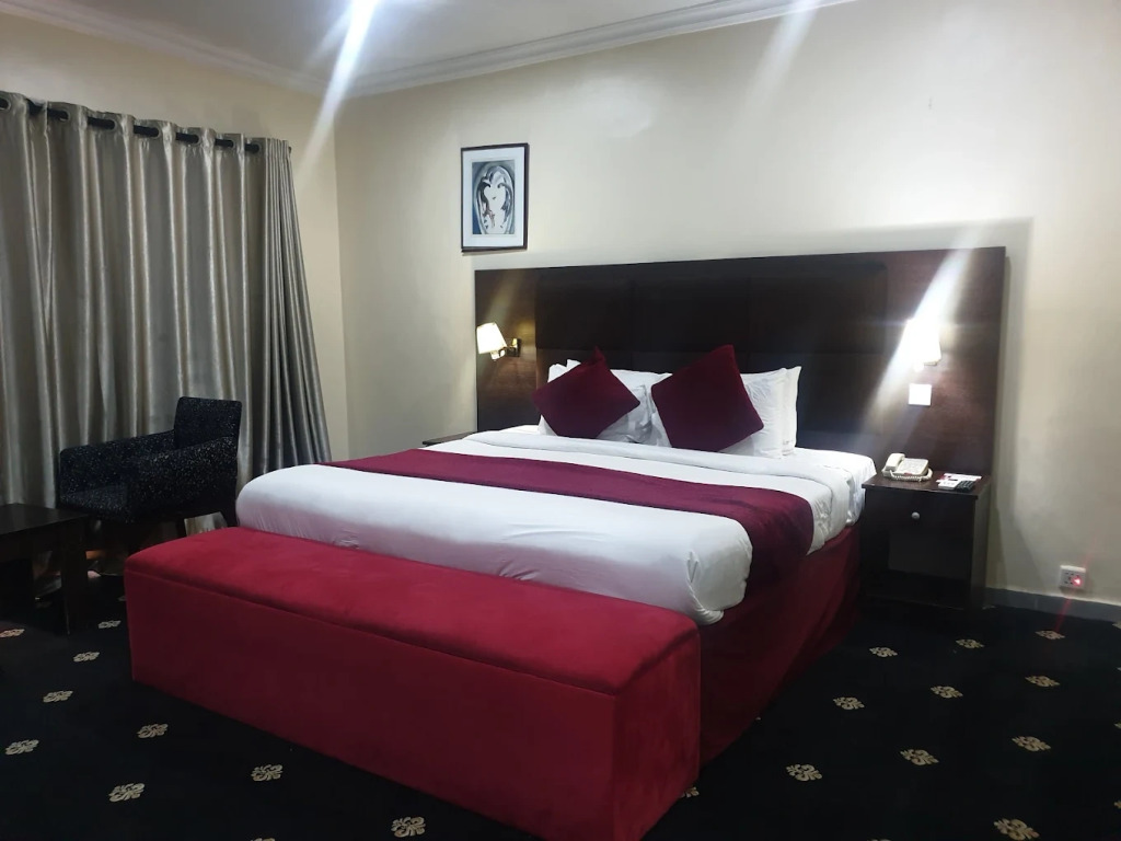 Отель Best Western Plus Elomaz Asaba