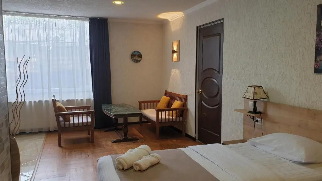 Lea Guest House