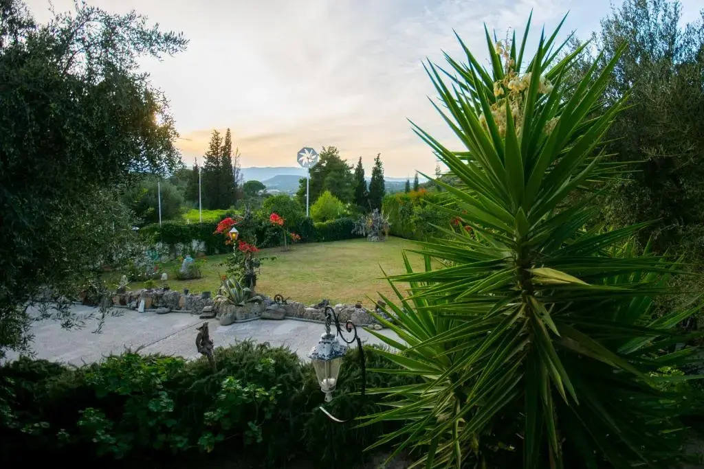 Апартаменты Gigi Star Tatiana Luxury Apartment with Private Pool, Panoramic Mountain View