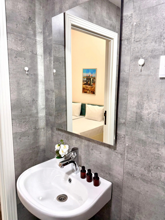 ALARA Inn Hotel&Hostel
