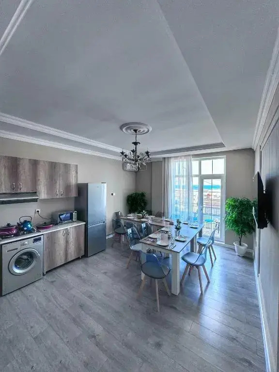 Premium Sea View Hotel & Hostel