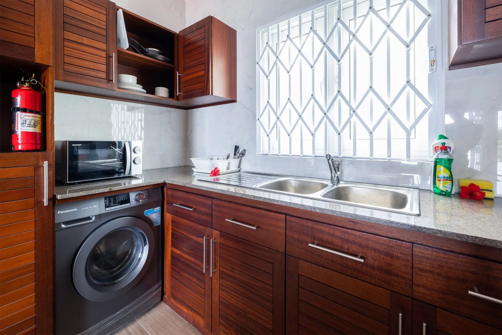 Апарт-отель Crystal Shores Self Catering Apartments - Seychelles