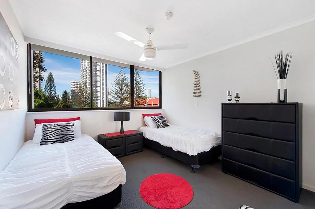 Апартаменты Holiday Resort in Surfers Paradise with City View