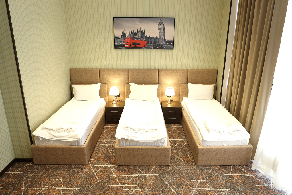 Qonoq South railway hotel