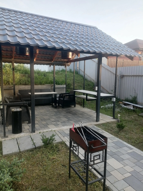 Меблированные комнаты в Коттедже с лужайкой