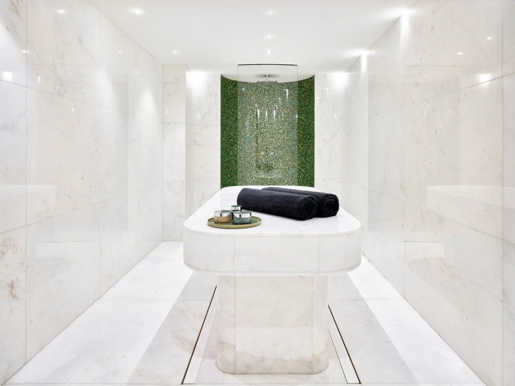 5 ★ Stella di Mosca by BVLGARI Hotels