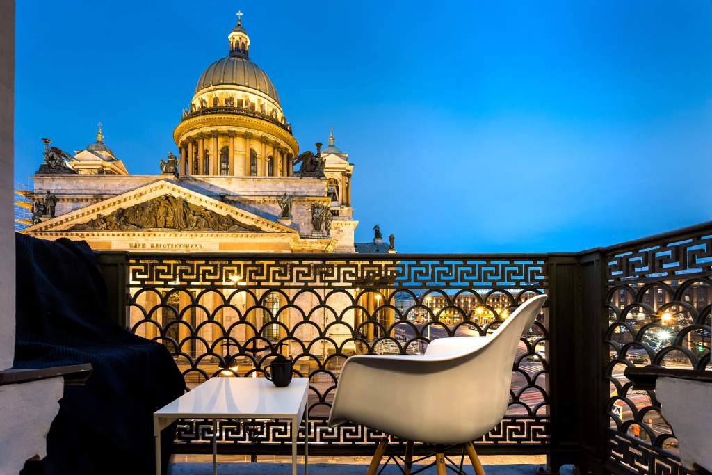 Апартаменты Panorama 180 кв.м с Невероятным Видом на Исаакиевский Собор