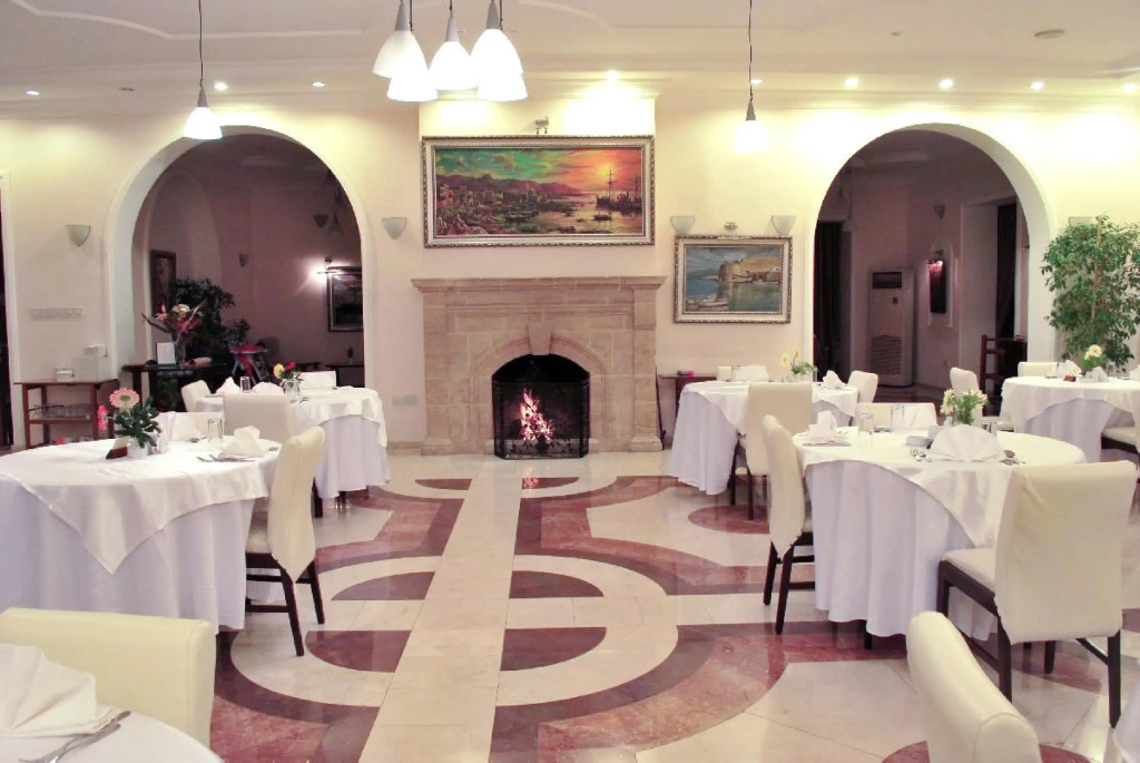 Dome Hotel