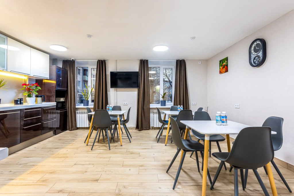 M&DHost Hostel