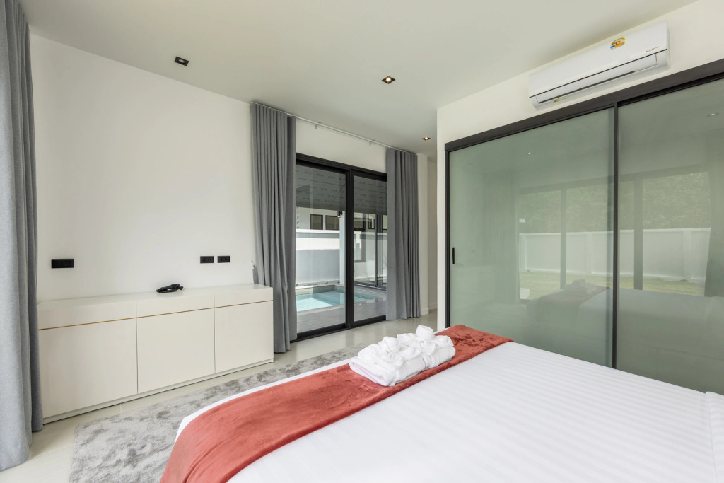 Курортный отель Akara Pool Villas Phuket by Tropic Look