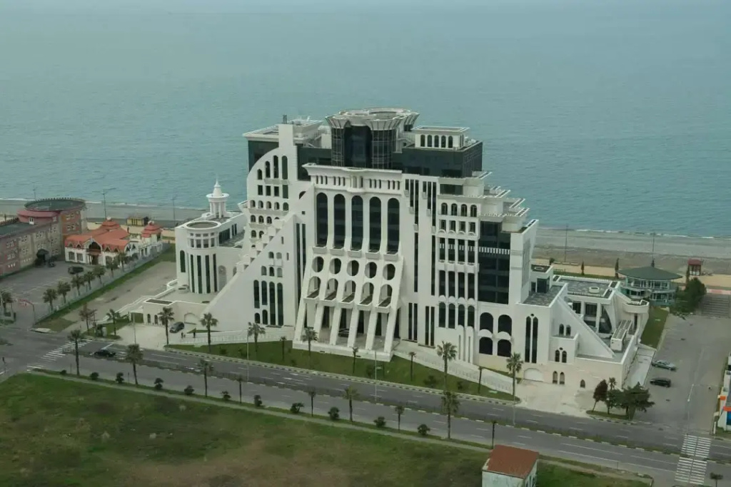 Апартаменты Lovely 2 Bedroom Apartment With the View in Batumi