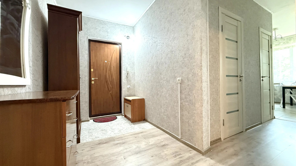 Квартира на Изыскателей в центре Ноябрьска у парка