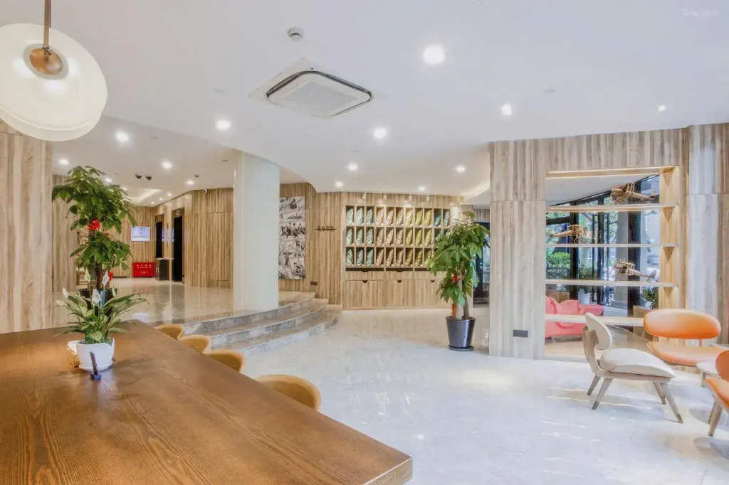 Отель HanTing Premium Shanghai Zhongshan Park Yan'an Road