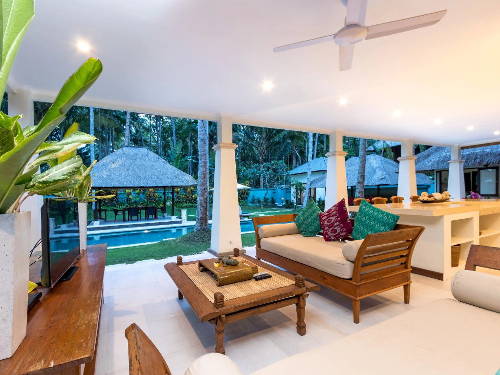 Villa Gils by Villa Finder