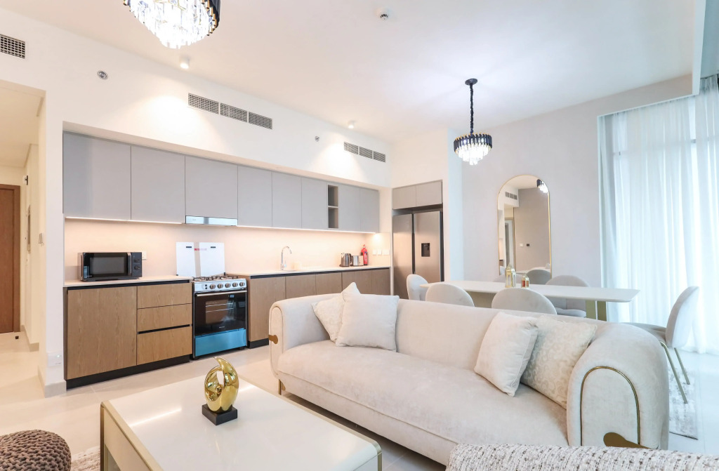 Апартаменты Elite LUX Holiday Homes - Dubai Creek Oasis: 2BR Luxe w/ Burj View