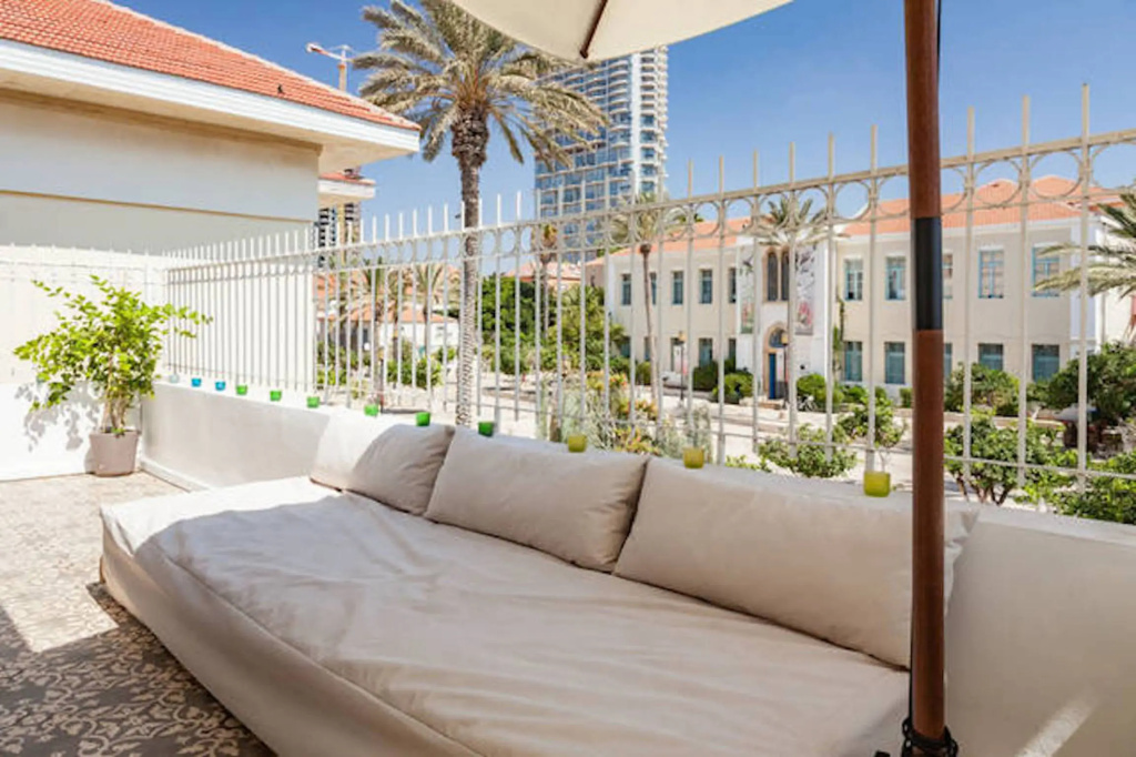 Апартаменты Terrace & View on Dallal Square by FeelHome