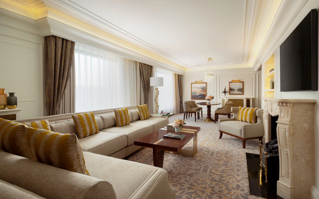 5 ★ The Carlton, Moscow