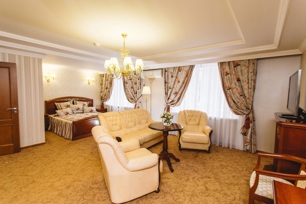 Chajkovskij Hotel