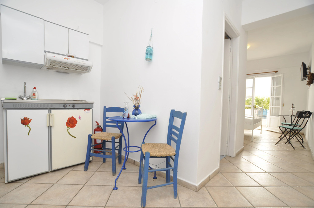 Manos Apartments