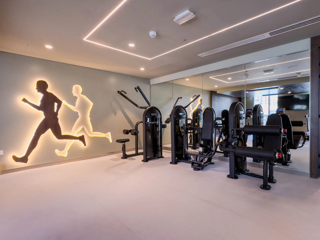 GLOBALSTAY. Creek Edge Tower Elegant Apartment Hotel