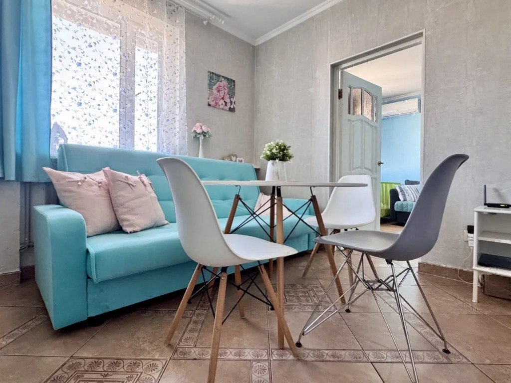 Квартира InRoomSPb на Энгельса 138