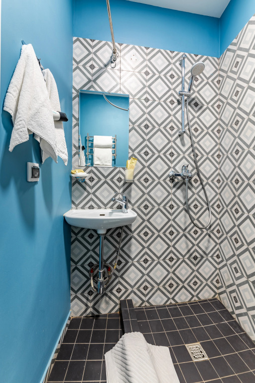 Меблированные комнаты Chevron Inn