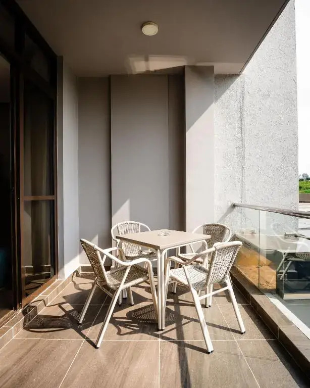 Отель Trademark Suites at Enaki Town