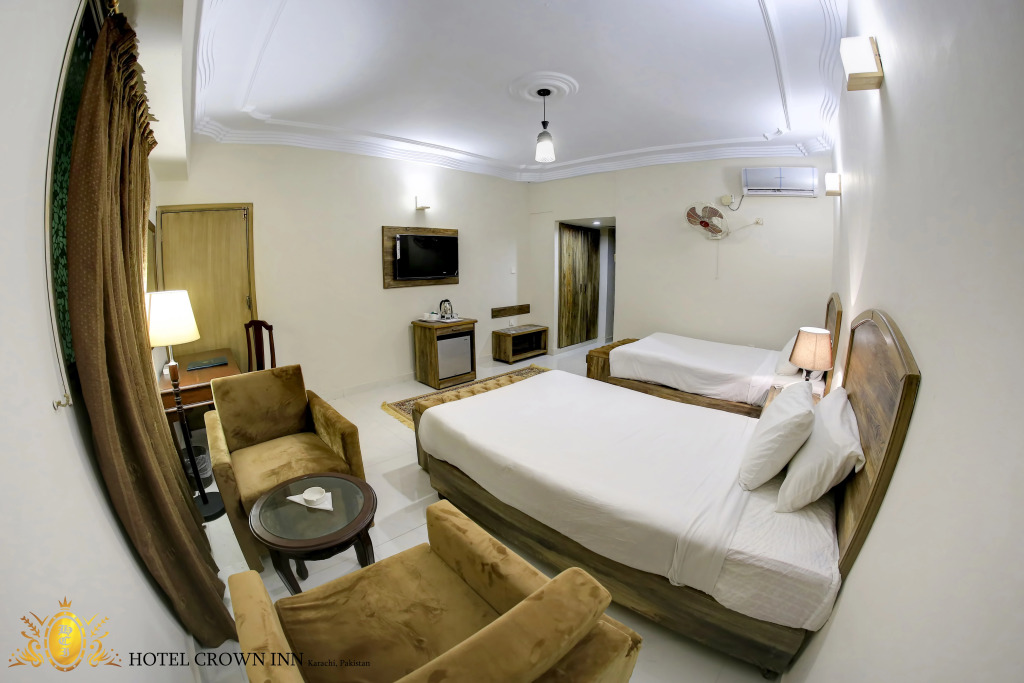 Hotel Crown Inn