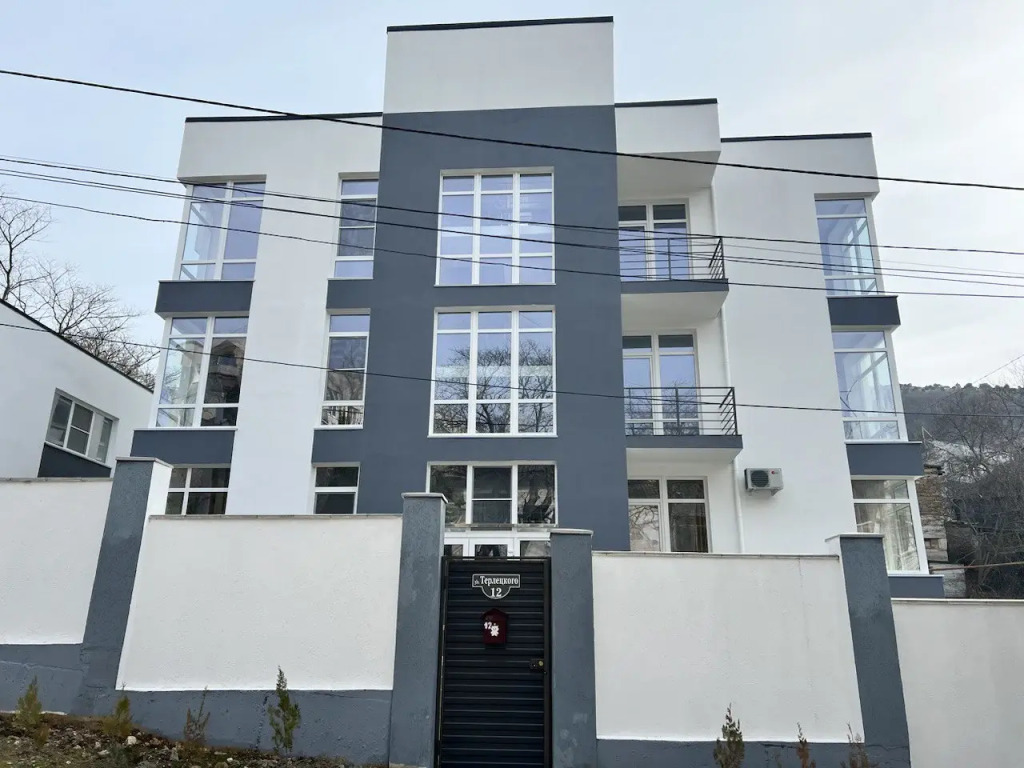 Oblaka Villa
