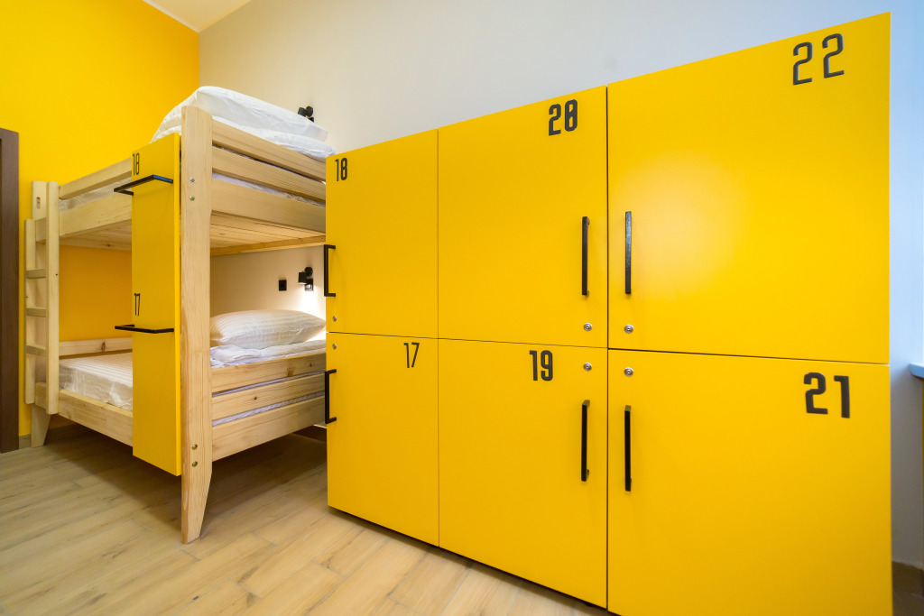 HOTEL Bee Station