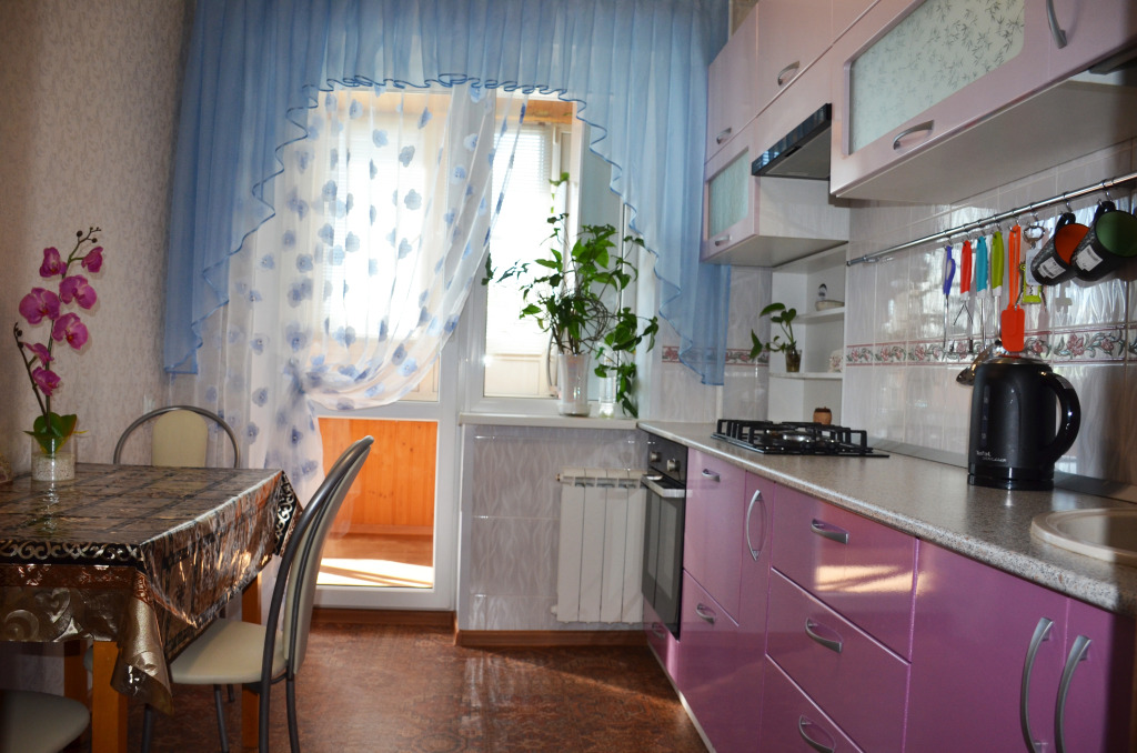 Апартаменты ApartLux Александрова в Волжском
